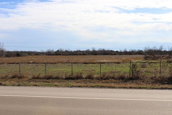 6204 Us Hwy 59 N, Victoria, TX 77905